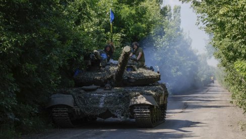 BAJDEN SE IZVINIO UKRAJINI ZBOG ODLAGANJA POMOĆI: Najavio novi paket vojne pošiljke u vrednosti od 225 miliona dolara