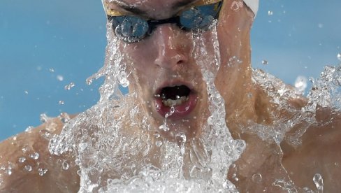 SRBIJA U FINALU: Naša muško-ženska štafeta na 4h50 m slobodno će se boriti za medalju na Evropskom prvenstvu u malim bazenima
