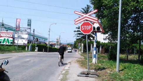 RADOVI NA PRUŽNOM PRELAZU U PARAĆINU: Potpuna obustava saobraćaja 19. novembra