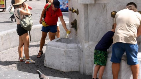 POČINJE TOPLOTNI TALAS, ALI BIĆE I PLJUSKOVA: Upaljeni meteoalarmi do kraja sedmice