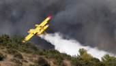 UŽAS U GRČKOJ: Vatrogasci se bore sa razornim požarima, u pomoć stigla iz Češke i Italije (VIDEO)