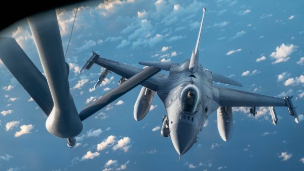 ШЕФ ПЕНТАГОНА: Циљ да се Кијеву испоруче ловци Ф-16 овог лета