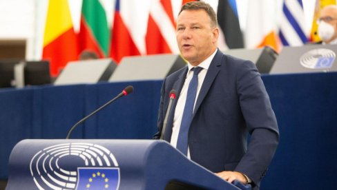 EU VAMA NIŠTA NE PRAŠTA Intervju - Žan-len Lakapel, francuski evroposlanik