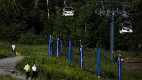 JEDNA OSOBA POGINULA, DRUGA U KRITIČNOM STANJU: Turisti ispali iz gondole tokom razgledanja grada