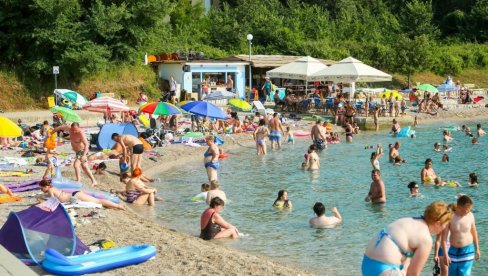 TURISTI SVE ČEŠĆE ODUSTAJU OD HRVATSKE: Cene skočile 70 odsto, konkurencija sve jača