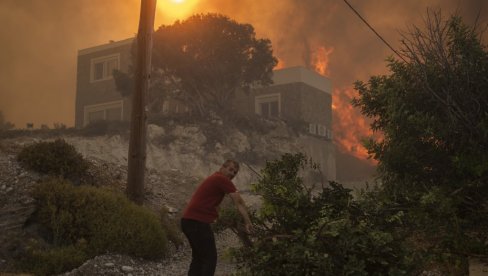 ОГЛАСИО СЕ БРИСЕЛ ПА ПОСЛАО ВАЖНУ ПОРУКУ: Пожар у Грчкој проглашен највећим икада забележеним у ЕУ