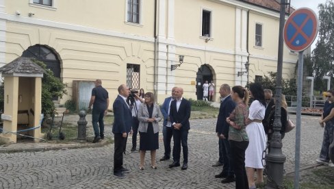 GOJKOVIĆEVA POSETILA PETROVARADINSKU TVRĐAVU: Posledice nevremena da zajedno saniramo