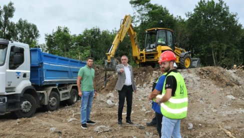 KUTAK ZA MALIŠANE NA SAVSKOM VENCU: Fitnes na otvorenom i dečje igralište u Flore Sends