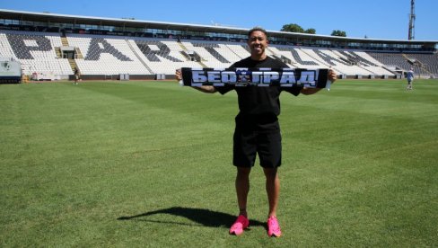 JEDVA ČEKAM DA POBEDIMO U DERBIJU! Ko je Brazilac koji je u Partizan stigao da nasledi Rikarda i šta kaže o prvim utiscima? (FOTO)