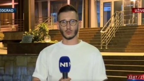 PRIZNANJE NA N1, UŽIVO Reporter: Na protestu je evidentno manje ljudi, manje je i mladih ljudi (VIDEO)