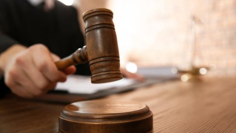 Izborna komisija dobila tužbu zbog nezakonitog odbačaja Uskokvoćeve kandidature Izborna komisija dobila tužbu zbog nezakonitog odbačaja Uskokvoćeve kandidature