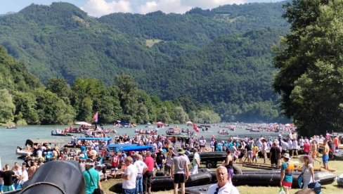 NOVA ATRAKCIJA: Naša regata kroz Višegrad i Bajinu Baštu