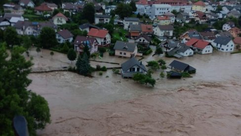 ВОЈСКА У СЛОВЕНИЈИ НА НОГАМА ‒ АКТИВИРАН ПОСЕБАН ПЛАН: Има више мртвих, бујице носе мостове (ВИДЕО)