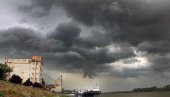 NAJNOVIJE UPOZORENJE RHMZ-a Oblak se premešta, u naredna dva sata pljusak će se sručiti u ove delove Srbije: Upaljen alarm i zbog grmljavine