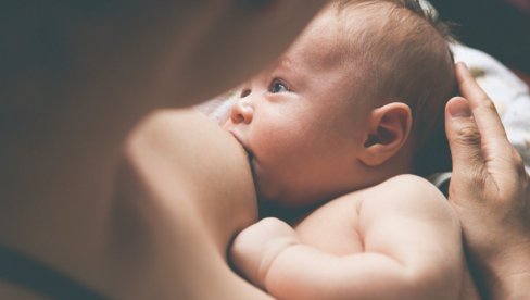 IZVOR ZDRAVLJA I RADOSTI ZA ČITAV ŽIVOT: Majčino mleko nema zamenu
