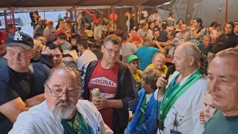 SLAVSKI GULAŠ U NOVOM ITEBEJU: U Žitištu uz iće i piće obeležili tradicionalnu manifestaciju (FOTO)