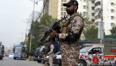 HAOS U PAKISTANU: Bomba ubila tri člana partije Imrana Kana, Islamska država preuzela odgovornost