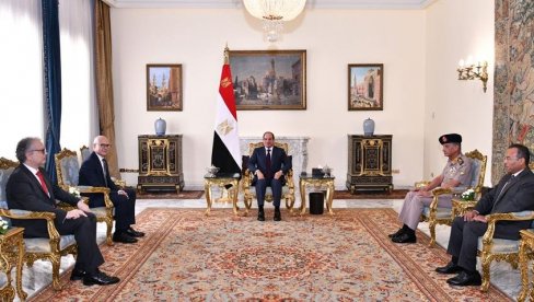 ПРИЈАТЕЉСКИ ОДНОСИ ВИШЕ ОД ЈЕДНОГ ВЕКА: Састанак министра Вучевића са председником Египта Ел Сисијем