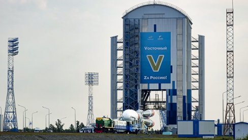 „ROSKOSMOS“ POTVRDIO: Prva lansirna raketa „Angara-A5“ poslata na kosmodrom Vastočni (FOTO)