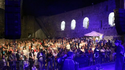 „TVRĐAVA MUZIKE“ U SMEDEREVU OD 9. DO 11. AVGUSTA: Rambo Amadeus otvara festival