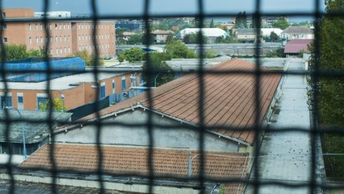 BOSOVI PREUZELI ZATVORE U ITALIJI: Na Apeninskom poluostrvu uhapšeni mafijaški šefovi u ćelijama se ponašaju kao da su na slobodi