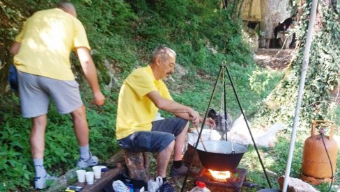 PRVA „GULAŠIJADA“ U BULJANU: Evo šta sve očekuje prijavljene takmičarske ekipe