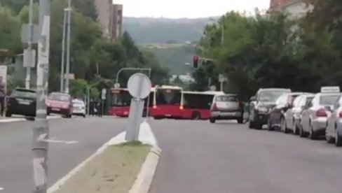 AUTOBUS UDARIO ŽENU I DETE: Teška nesreća na Labudovom brdu