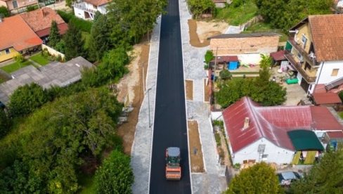 KRAJIŠKA U NOVOM RUHU: Pre ugovorenog roka završeni radovi na izgradnji saobraćajnice u Petrovaradinu KRAJIŠKA U NOVOM RUHU: Pre ugovorenog roka završeni radovi na izgradnji saobraćajnice u Petrovaradinu