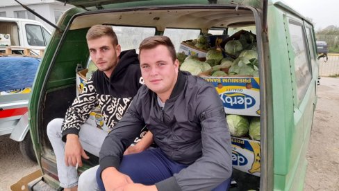 JEDINO ĆE FALITI KRASTAVCA: Novosti sa povrtarima u Leskovcu - zadovoljni potražnjom, prodajom i cenom povrća (FOTO)