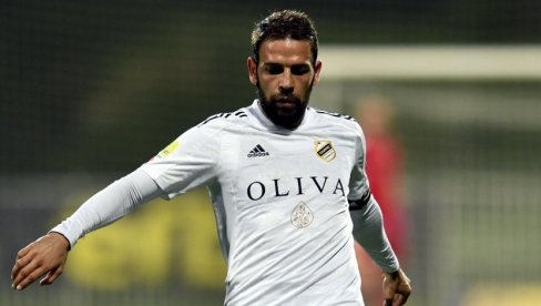 ФАВОРИТИ СУ, АЛИ... Капитен Чукаричког пред меч са Партизаном у Суперлиги Србије