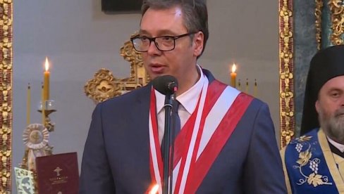 PREDSEDNIKU VUČIĆU URUČEN ORDEN BUDIMSKE EPARHIJE U MAĐARSKOJ: Ulagaćemo i dalje u svetinje, nadam se da ću opravdati priznanje!