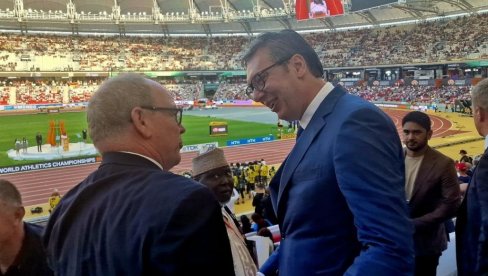 VUČIĆ NA CEREMONIJI OTVARANJA SVETSKOG PRVENSTVA U ATLETICI: Predsednik se sastao sa knezom Albertom II od Monaka