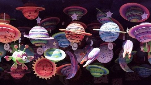 ДНЕВНИ ХОРОСКОП ЗА СУБОТУ, 27. ДЕЦЕМБАР: Овна очекују расправе у породици, Лава проблеми на путовањима, Водолију сукоби с надређенима