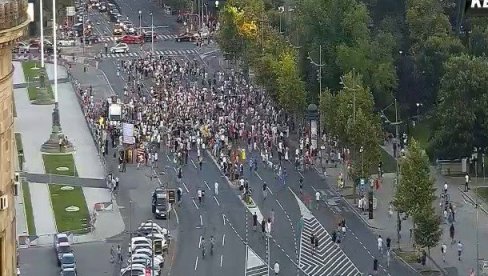 ZAVRŠEN PROTEST OPOZICIJE: Saobraćaj se ponovo uspostavlja nakon blokade