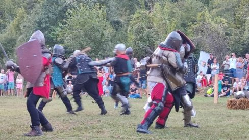 VITEŠKI FESTIVAL DESPOT STEFAN LAZAREVIĆ: Održan u Milivskoj klisuri (FOTO)