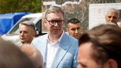 VUČIĆU POVELJA POČASNOG GRAĐANINA: Predsednik sutra u Subotici - posetiće i Lovćenac i Palić