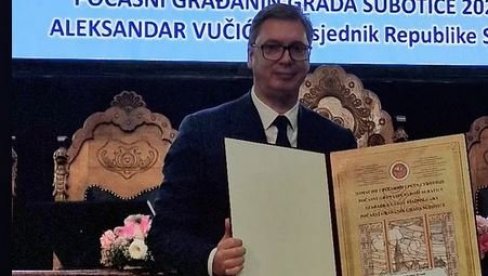 VUČIĆ POSTAO POČASNI GRAĐANIN SUBOTICE: Predsedniku uručena povelja (FOTO/VIDEO)