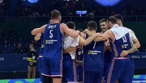 СРПСКА ЖУРКА У МАНИЛИ! Овако су кошаркаши Србије реаговали после пласмана у четвртфинале Светског првенства (ВИДЕО)