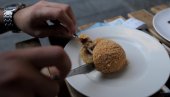 ЗА ЈУТРО КОЈЕ СЕ ПАМТИ: Сочне кнедле са џемом