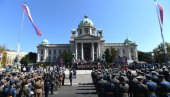 SVEČANA PROMOCIJA NAJMLAĐIH OFICIRA: Ceremonija završena nadletanjem aviona i helikoptera (FOTO/VIDEO)