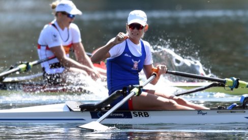 DAME U FINALU: Jovana Arsić i Elena Orjabinskaja u subotu će se boriti za medalju u dvojcu bez kormilara na EP u veslanju u Plovdivu