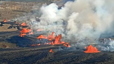 PRORADIO VULKAN NA HAVAJIMA: Kilauea počeo da izbacuje užarenu lavu posle dva meseca pauze (VIDEO)