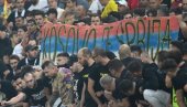SKANDAL! Prekinuta utakmica u kvalifikacijama za EURO 2024 zbog transparenta Kosovo je Srbija