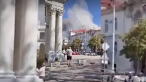 JEZIVA SCENA - POGLEDAJTE TRENUTAK UDARA RAKETE: Štab Crnomorske flote u plamenu (VIDEO) JEZIVA SCENA - POGLEDAJTE TRENUTAK UDARA RAKETE: Štab Crnomorske flote u plamenu (VIDEO)