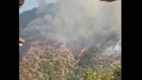 ЈЕЗИВИ ПРИЗОРИ У ИТАЛИЈИ: Пожар се шири огромном брзином, евакуација у току, има и погинулих (ВИДЕО)