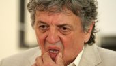 БАЈИЋ ЗАБРИНУТ: Питам се, куда то идемо? Огласио се са мора - поменуо ситуацију у Србији
