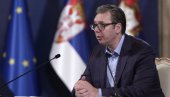 LICEMERJE IM JE SREDNJE IME Vučić poručio međunarodnoj zajednici - Nikada Srbija neće priznati nezavisno Kosovo!