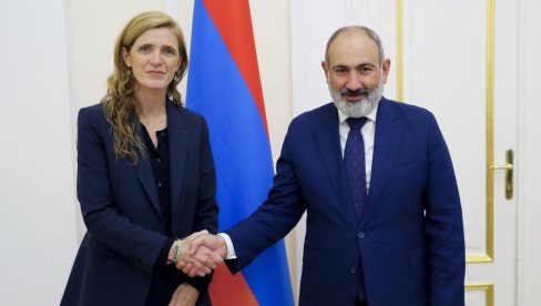 АМЕРИКА ШИРИ ПИПКЕ У ЈЕРМЕНИЈИ: Званичница америчке агенције УСАИД у Јеревану, где је премијер окренуо леђа Рисији АМЕРИКА ШИРИ ПИПКЕ У ЈЕРМЕНИЈИ: Званичница америчке агенције УСАИД у Јеревану, где је премијер окренуо леђа Рисији