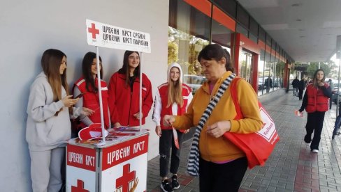 DA DUGO ZDRAVO KUCA: U Paraćinu obeležen Svetski dan srca (FOTO)