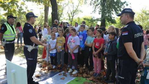 БЕЗБЕДНО КРОЗ ДЕТИЊСТВО: И у Краљеву се реализује пројекат МУП намењен малишанима